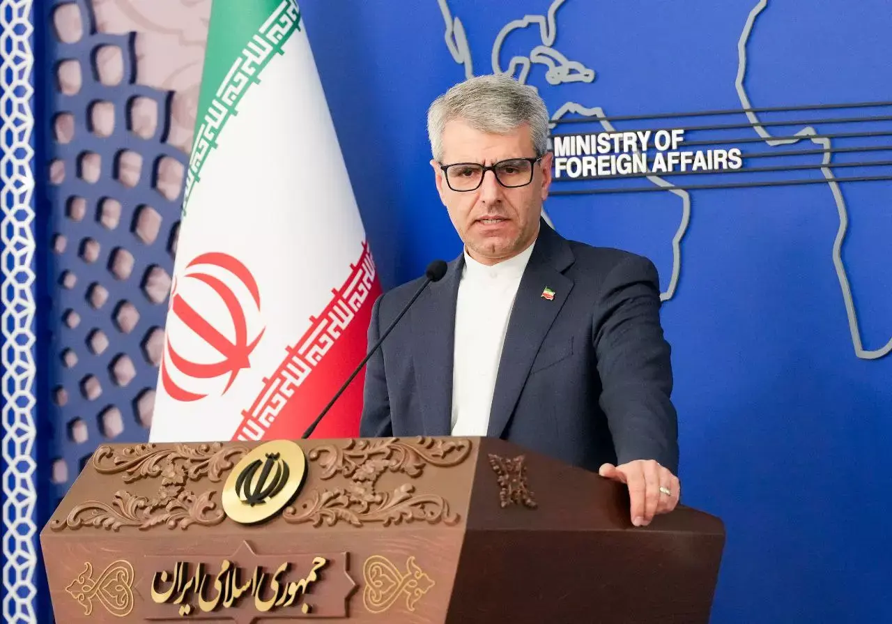تحریم‌های نفتی جدید آمریکا علیه ایران؛ وزارت خارجه ایران واکنش نشان داد 